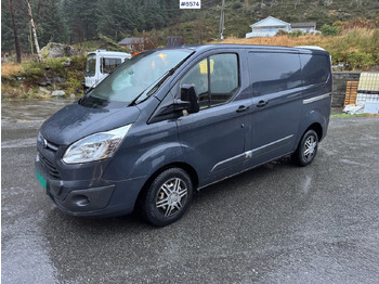 כלי רכב מסחרי עם לוח FORD Transit