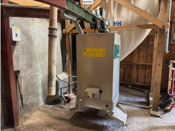 ציוד לבעלי חיים GEA M300 Automatic feeder, barely used.: תמונה 2