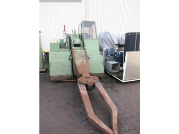 מכונת עיבוד מתכת