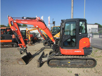 מיני מחפר KUBOTA