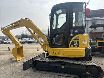 מיני מחפר KOMATSU PC40