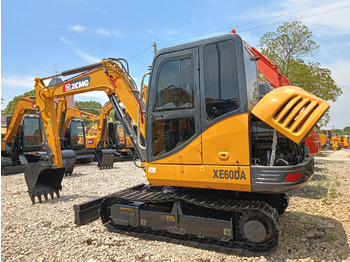 מחפר סורק XCMG XE60DA