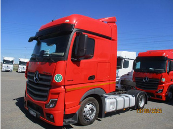 יחידת טרקטור MERCEDES-BENZ Actros 1845