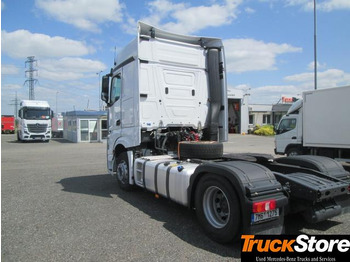 יחידת טרקטור MERCEDES-BENZ Actros 1848