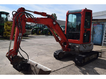 מיני מחפר BOBCAT E26