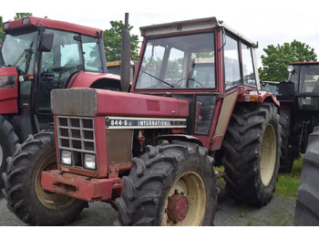 טרקטור חקלאי CASE IH