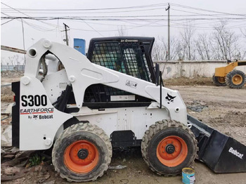 מעמיס היגוי החלקה BOBCAT S300