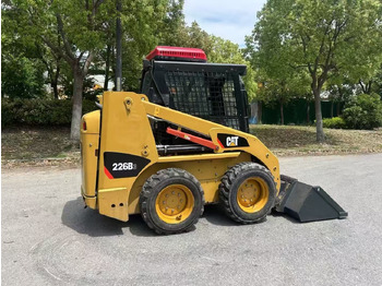מעמיס היגוי החלקה CATERPILLAR 226B3