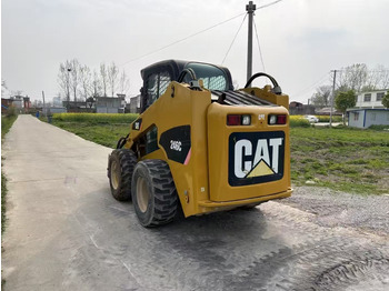 מעמיס היגוי החלקה CATERPILLAR