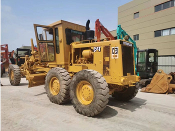 מפלסת CATERPILLAR 140G
