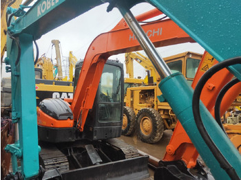 מיני מחפר Hitachi ZX55: תמונה 3 מיני מחפר Hitachi ZX55: תמונה 3