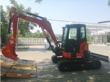 מיני מחפר KUBOTA