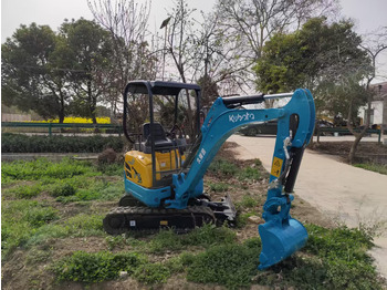מיני מחפר KUBOTA U15: תמונה 4