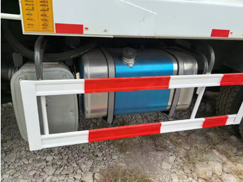 משאית קירור SINOTRUK HOWO 6x4: תמונה 4