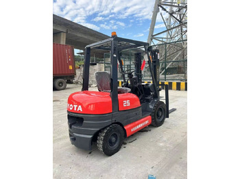 מלגזת סולר TOYOTA FD 25