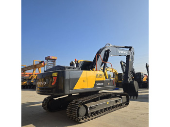 מחפר סורק VOLVO EC240