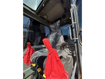 מחפר סורק Volvo EC240: תמונה 4