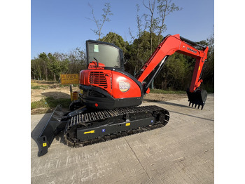 מיני מחפר YANMAR