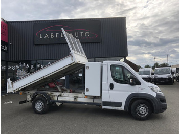 כלי רכב מסחרי מזהיר FIAT Ducato Maxi