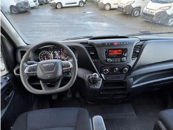 כלי רכב מסחרי מזהיר, כלי רכב מסחרי קומבי IVECO DAILY 35C14 BENNE COFFRE DOUBLE CABINE RJ 6 places: תמונה 4 כלי רכב מסחרי מזהיר, כלי רכב מסחרי קומבי IVECO DAILY 35C14 BENNE COFFRE DOUBLE CABINE RJ 6 places: תמונה 4