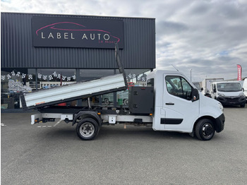 כלי רכב מסחרי מזהיר NISSAN