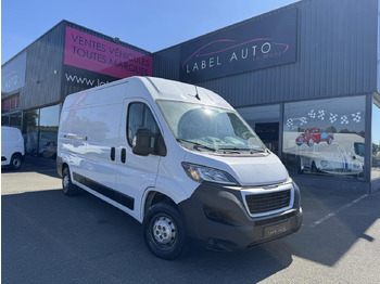 כלי רכב מסחרי עם לוח PEUGEOT Boxer