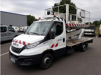 פלטפורמה אווירית מותקנת על משאית IVECO Daily 35s14