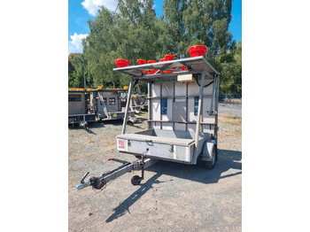 קרון נגרר Trebbiner Absperrtafel VZ 616 Horizont Sperrwand Verkehrsleittafel Verkehrsleitanhänger Verkehrssicherungsanhänger Warntafel Verkehrssicherung Baustelle: תמונה 2