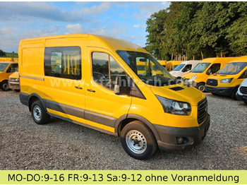 כלי רכב מסחרי עם לוח FORD Transit