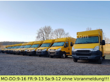 כלי רכב מסחרי עם תיבה IVECO Daily