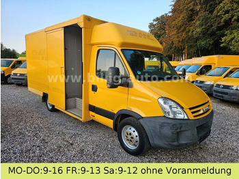 כלי רכב מסחרי עם תיבה IVECO Daily