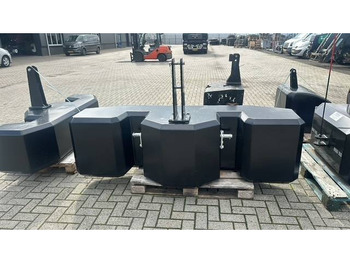 חָדָשׁ משקל נגד עבור מכונה חקלאית Gewichtenblok 2500 KG Ertscomposiet: תמונה 3