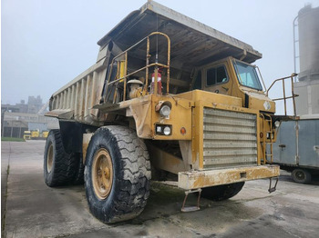 משאית סלעים/ מסיר פסולת קשיח CATERPILLAR