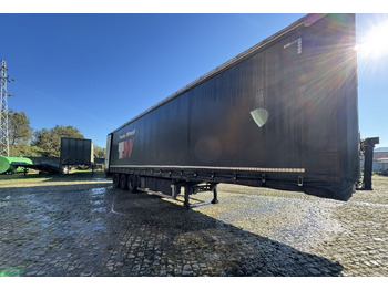 סמיטריילר עם וילונות צד LECITRAILER