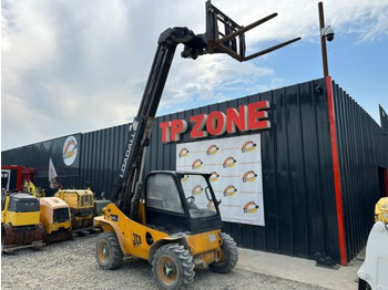 מפעיל טלסקופי JCB
