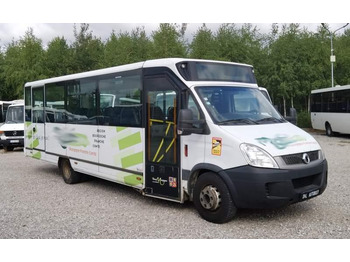 אוטובוס פרברים IVECO Daily