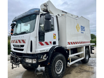פלטפורמה אווירית מותקנת על משאית IVECO EuroCargo 150E