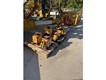 מנוף הקמה עצמית LIEBHERR