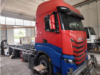 משאית צד נופל/ שטוחה IVECO S-WAY