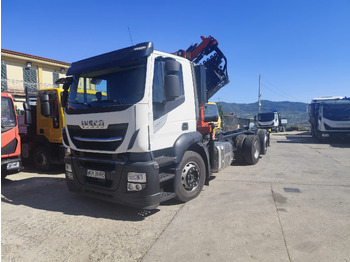 משאית מנוף IVECO Stralis