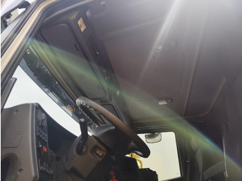 משאית עם שלדת תא SCANIA G450: תמונה 2