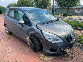 כלי רכב מסחרי לנוסעים OPEL