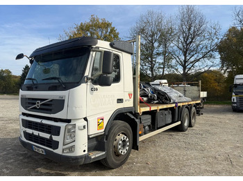 משאית עם שלדת תא VOLVO FM 370