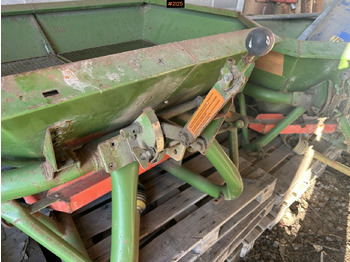 מפזרת דשן Fertilizer spreader: תמונה 2