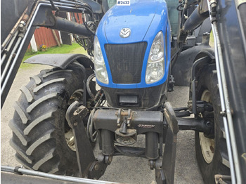טרקטור חקלאי New Holland TS 125A med Frontlastare: תמונה 4