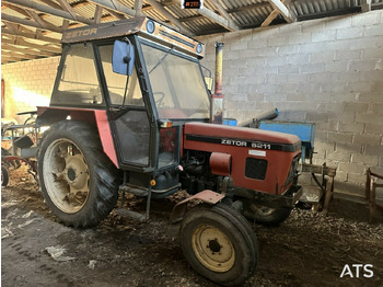 טרקטור חקלאי ZETOR