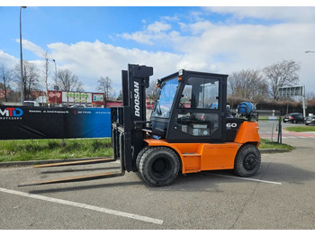 מלגזת LPG DOOSAN