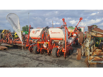 הַחכָּרָה  SEMINATRICE DI PRECISIONE KUHN MAXIMA 2 TD SEMINATRICE DI PRECISIONE KUHN MAXIMA 2 TD: תמונה 2