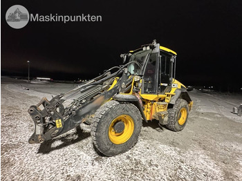 מעמיס גלגלים JCB