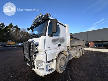 משאית הרמת וו MERCEDES-BENZ Arocs 3251